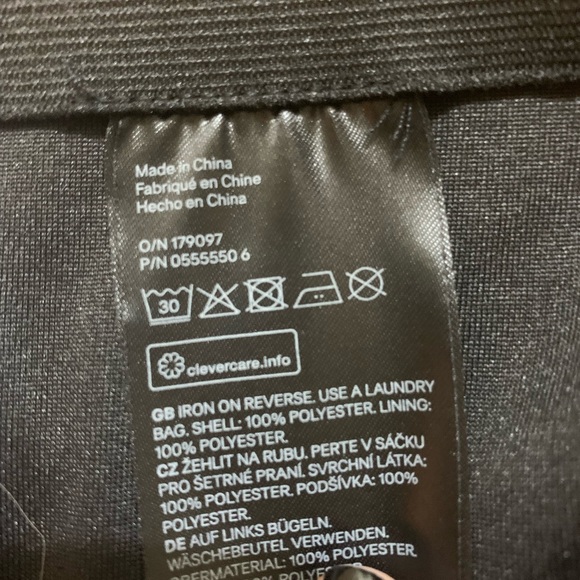 ‼️NWOT‼️ H&M sequined mini skirt - Picture 2 of 3